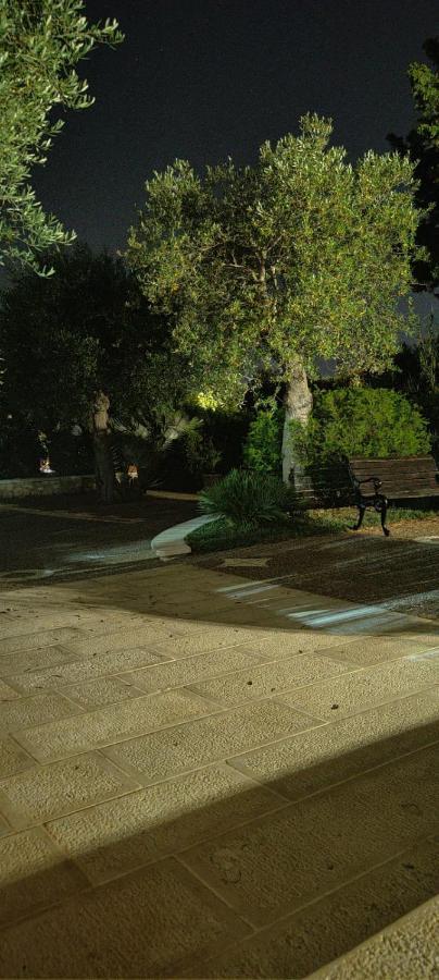 מונופולי B & B La Mansarda מראה חיצוני תמונה