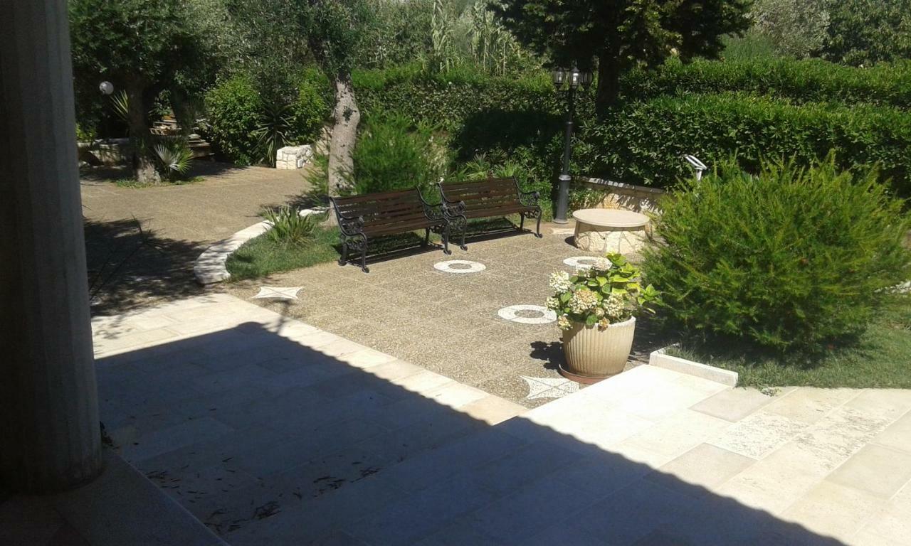 מונופולי B & B La Mansarda מראה חיצוני תמונה